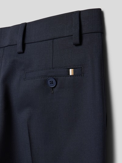 Boss Spodnie o kroju regular fit z mieszanki wełny lana z zakładkami w pasie Granatowy 2