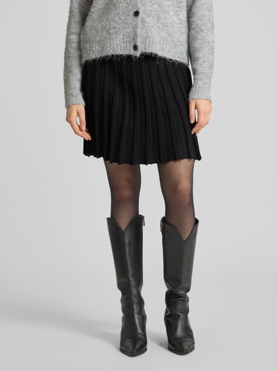 Vero Moda Ausgestellter Mini-Rock in Ripp-Optik Modell 'MARINA' Black 4