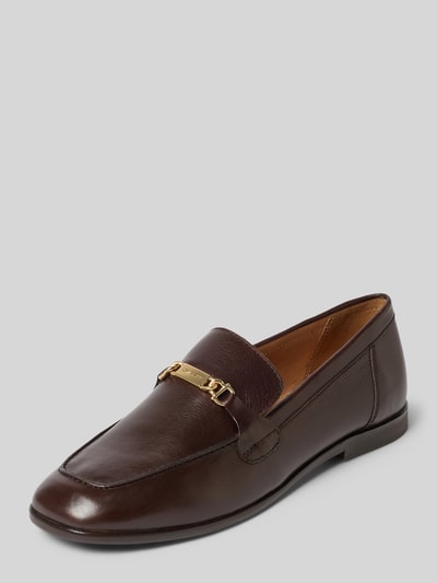 Produktfoto, dunkelbrauner Loafer aus echtem Rindsleder Modell 'Gimble' von GANT mit goldfarbenem Metallelement, glatte Lederstruktur