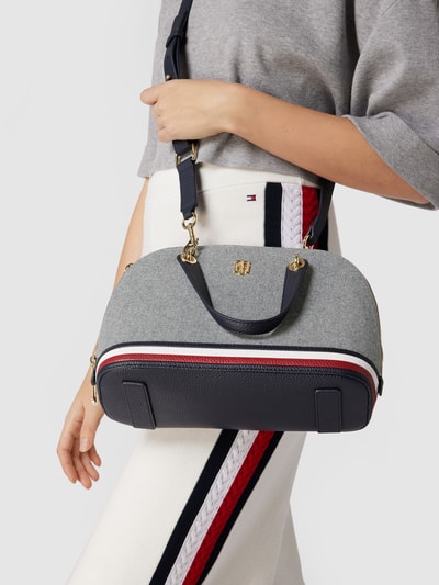 Tommy Hilfiger Handtasche mit Label-Details Mittelgrau Melange 1