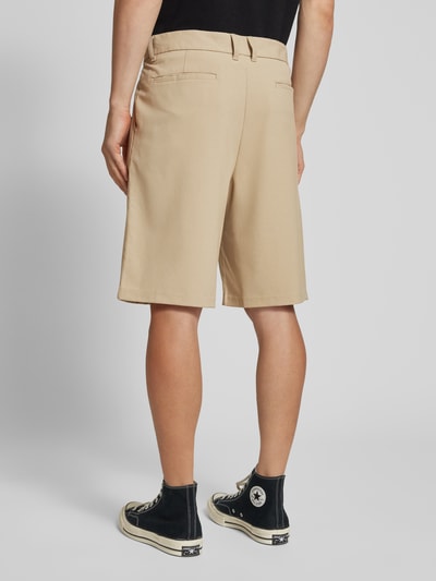 REVIEW Tailored Fit Shorts mit Bundfalten Beige 5