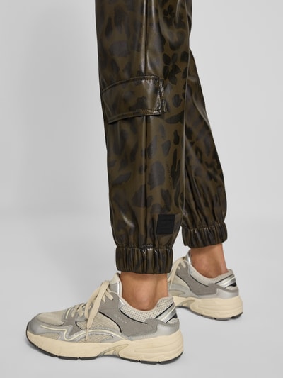 Marc Cain Hose in Leder-Optik mit elastischem Bund Khaki 3