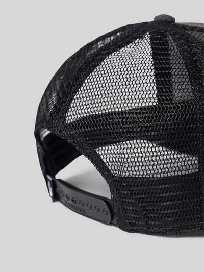 Productfoto, zwarte Heren Trucker Cap met Labelpatch van The North Face, verstevigde klep, verstelbare trensje, meshstructuur