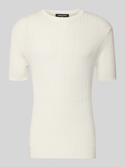 Produktfoto, Regular Fit T-Shirt aus reiner Baumwolle Modell 'ADRIAN-TC' von Strellson in Strickoptik mit Zopfmuster, Rundhalsausschnitt, Kurzarm, weiße Farbe, feine Strick-Textur.