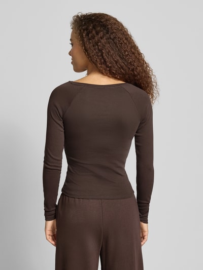 Gina Tricot Slim fit shirt met lange mouwen met V-hals Chocoladebruin - 5