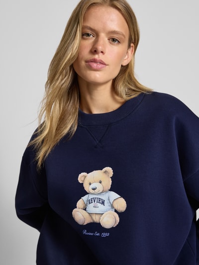 Review Bluza o kroju oversized z nadrukiem z logo Granatowy 3