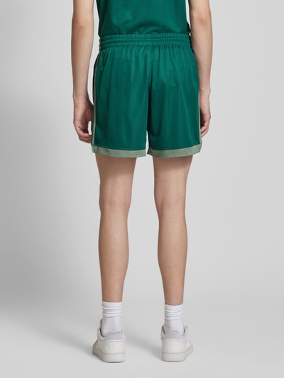 adidas Originals Relaxed Fit Shorts mit Label-Stitching Modell 'Mockeylet' Dunkelgruen 5