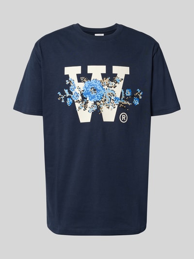 Wood Wood T-shirt met motief- en logoprint, model 'Ace' Donkerblauw - 2
