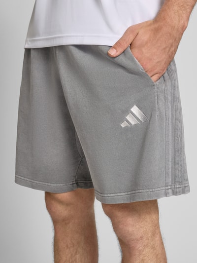 adidas Sportswear Sweatshorts mit Logo-Stitching Black 3