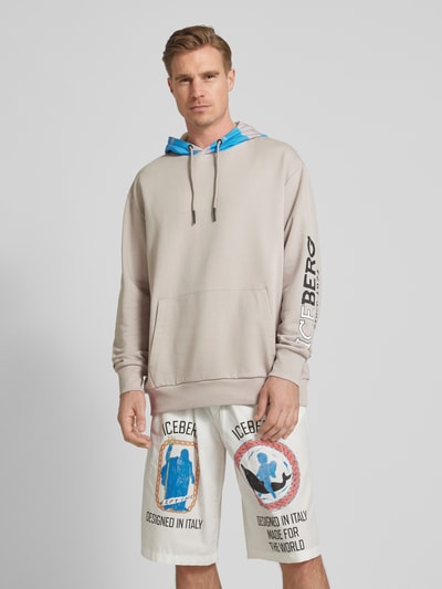 Iceberg Hoodie mit Label-Print und Känguru-Tasche Stein 4