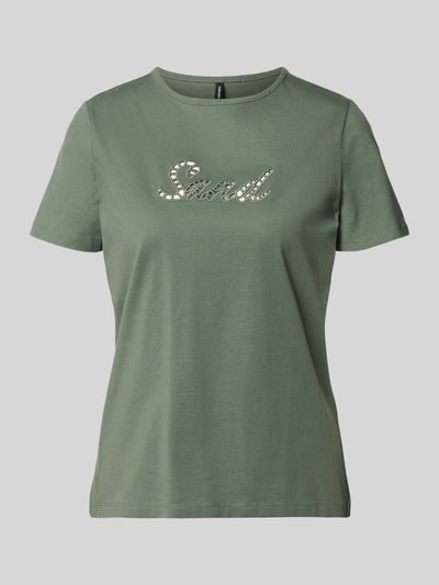 Produktfoto, Regular Fit T-Shirt aus reiner Baumwolle Modell 'MIRANDA' von Vero Moda, efekt: jednolity kolor, damski t-shirt z haftem angielskim, okrągły dekolt, krótki rękaw, wykończenie materiału: dżersej, 100% bawełna