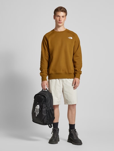 The North Face Sweatshirt met labelstitching, model 'RAGLAN REDBOX CREW' Kaki - 1