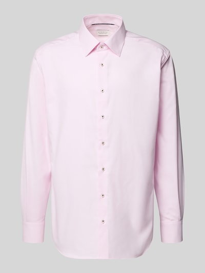Produktfoto, Regular Fit Business-Hemd mit Kentkragen von ETERNA in zartem Rosa, reine Baumwolle, lange Ärmel, glatte Struktur