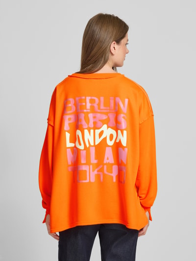 miss goodlife Bluza o kroju oversized z mieszanki bawełny z obszyciem kamieniami stras Pomarańczowy 5