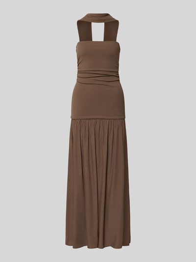 Produktfoto, Maxikleid mit tiefem Rückenausschnitt von Little Mistress, mieszanka materiałów z dodatkiem streczu, podkreślająca figurę, drapowania, długość tyłu w rozmiarze 36: 121 cm, szerokość w rozmiarze 36: 30 cm, brązowe odcienie, gładka faktura, miękka linia spódnicy