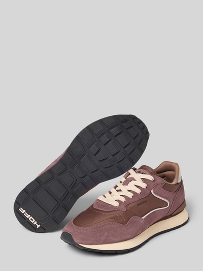 Produktfoto, Sneaker aus Leder-Mix Modell 'City' von HOFF in Braun mit cremefarbenen Schnürsenkeln, abgerundete Passform, Logo-Detail, leichte Profilsohle, Absatzhöhe 2 cm, Schafthöhe 9 cm, Schaftweite 8 cm