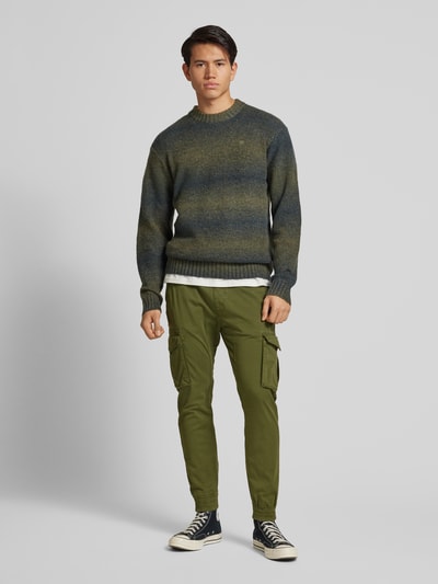 Alpha Industries Tapered Fit Cargohose mit elastischen Abschlüssen Oliv 1