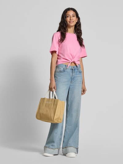 Rich & Royal Kort T-shirt met knoopdetail Felroze - 1