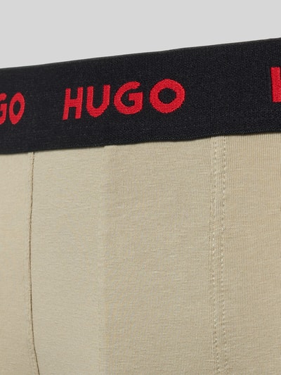 Produktfoto, Trunk aus Baumwoll-Mix im 3er-Pack von HUGO, beiges Material mit schwarzem Bund und rotem Logo, Herren Trunk