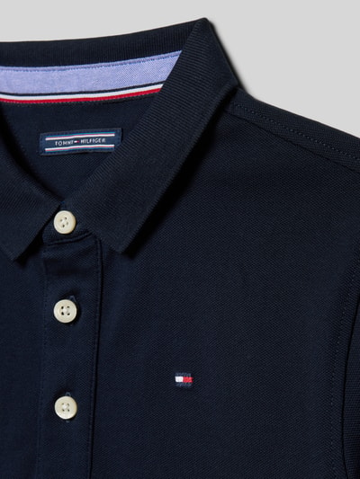 Produktfoto, Koszulka polo z logo-stickerei od Tommy Hilfiger, mieszanka bawełny i elastanu, pika, prosty krój, prążkowany kołnierzyk polo.