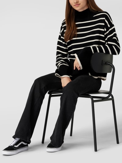 Gina Tricot Strickpullover mit Streifenmuster Modell 'Tyra knitted sweater'  (schwarz) online kaufen