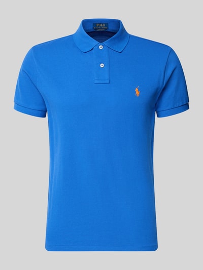 Produktfoto, Slim Fit Poloshirt aus reiner Baumwolle von Polo Ralph Lauren in Unifarben Blau mit Logo-Stitching, kurzarm, Piqué-Textur.