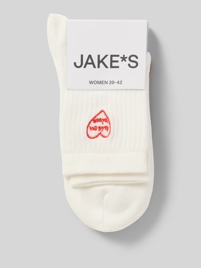 Produktfoto, Socken mit Motiv-Stitching von Jake*s Casual aus elastischem Baumwoll-Mix, rotes Herz-Motiv, elastischer Bund, Logo-Detail