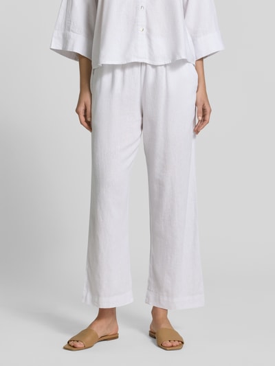 Vrouwenmodel draagt Wide Leg Pants uit linnenmix met elastische tailleband model 'Lava' van FREE/QUENT, loose fit, wit, volledige lichaamsvoorzijde