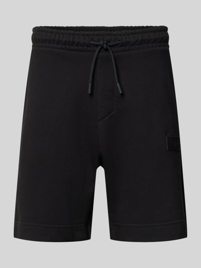 Produktfoto, schwarze Regular Fit Sweatshorts aus Baumwoll-Mix Modell 'JT_SHORTS' von BOSS Green, glatte Oberfläche, sportlicher Look
