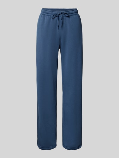 Produktfoto, Sweatpants aus Baumwoll-Mix mit Tunnelzug Modell 'Iconic' von Gina Tricot, blau, Straight Fit, elastischer Bund, glatte Textur. Damen Sweatpants von Gina Tricot, Baumwoll-Mix, Innenbeinlänge bei Größe S 76 cm.