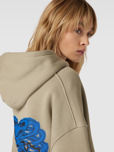 PEQUS Cropped Hoodie mit Känguru-Tasche Hellgrau 3