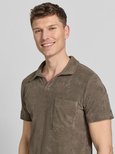 Lindbergh relaxed fit poloshirt met V-hals Taupe - 3
