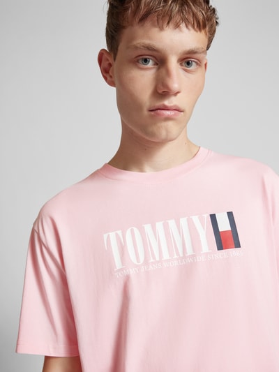 Tommy Jeans T-shirt met labelprint Lichtroze - 3