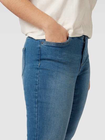 Vero Moda Curve PLUS SIZE Skinny Fit Jeans mit Stretch-Anteil Modell 'FANYA' Jeansblau 3