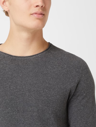 Jack & Jones Sweter z dzianiny z naszywką z logo model ‘HILL’ Antracytowy melanż 3