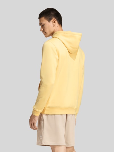 adidas Originals Hoodie aus Baumwoll-Mix mit Label Stitching Hellgelb 5