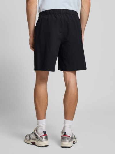 adidas Originals Szorty o kroju regular fit z wyhaftowanym logo Czarny 5