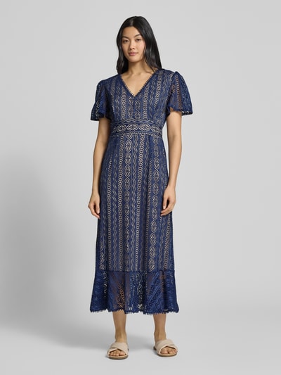 Apricot Midikleid mit Lochstickerei Marine 4