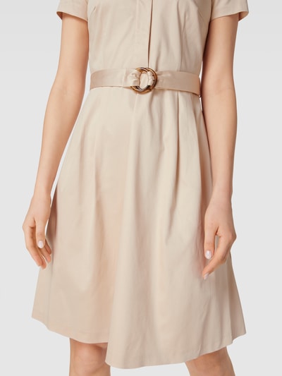 Christian Berg Woman Selection Knielanges Kleid mit Taillengürtel Sand 3