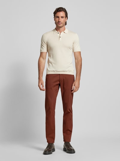 Christian Berg Men Tapered Fit Chino mit Gesäßtaschen Hazel Melange 1