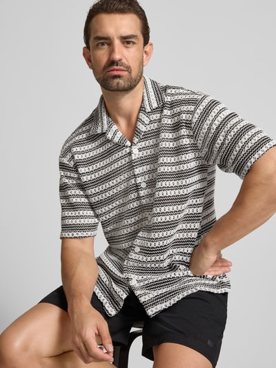 JAKE*S STUDIO MEN Relaxed Fit Kurzarmhemd mit Bio-Baumwoll-Anteil in Crochet-Optik Black 3