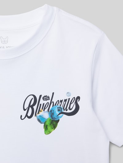 Productfoto, T-Shirt met motiefprint van Jack & Jones, witte katoen, rechte fit, ronde hals, blauwe bessendessin, ruglengte maat 140: 54 cm