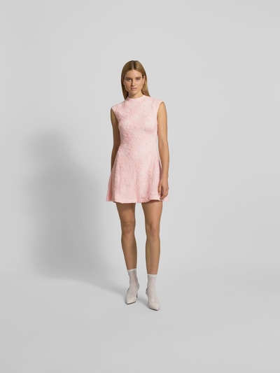 ROTATE Minikleid mit floralem Allover-Besatz Hellrosa 1
