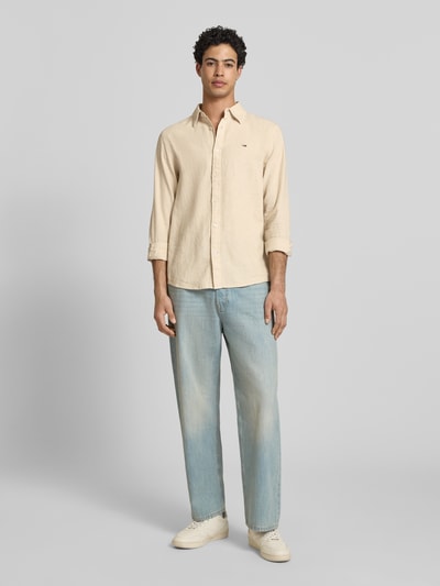 Tommy Jeans Regular Fit Freizeithemd aus Leinen-Baumwoll-Mix Beige 1