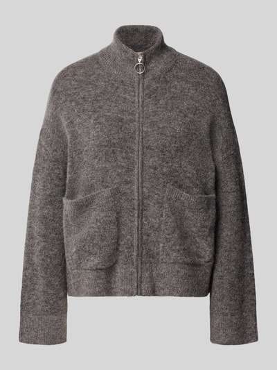 Produktfoto, grijs dames gebreid jack Regular Fit Strickjacke aus Woll-Mix model 'SIA' van Selected Femme, zachte textuur, neutrale achtergrond