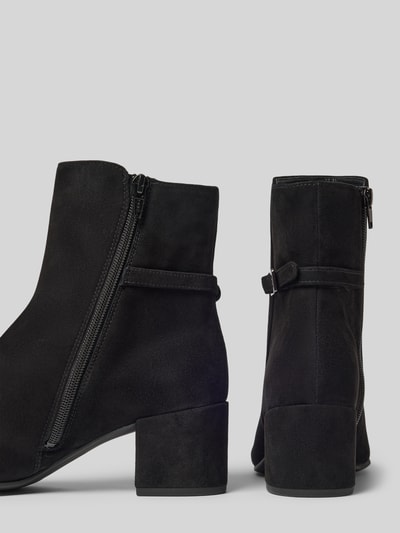 Produktfoto, Stiefeletten aus echt leer met siergesp, ritssluiting, gladde zool, afgeronde pasvorm van Högl, hakhoogte 6 cm, schachthoogte 15 cm, schachtbreedte 13 cm, kleur zwart, materiaal met zachte textuur