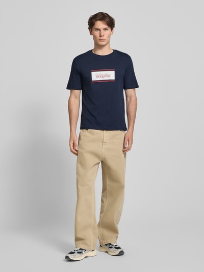 JACK & JONES Regular Fit T-Shirt mit Logo-Print Modell 'Buster' Dunkelblau 1