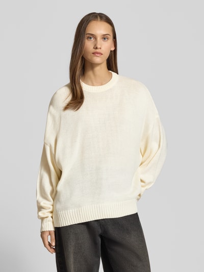 Review Sweter z dzianiny o kroju oversized z prążkowanymi wykończeniami Złamany biały 4