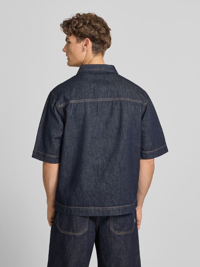 REVIEW Regular Fit Jeanshemd mit Brusttasche Dunkelblau 5