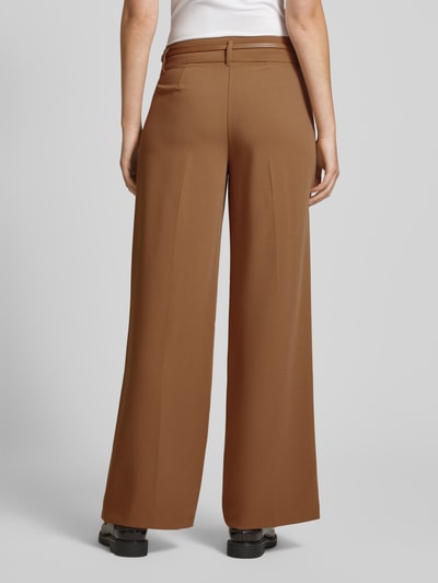 Christian Berg Woman Wide Leg Stoffhose mit Bundfalten Camel 5